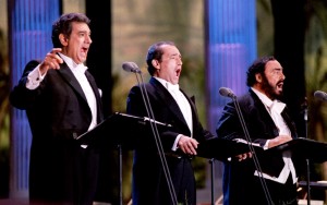 From left: Placido Domingo, Jose Carreras and Luciano Pavarotti perform July 16 at the Encore of the Three Tenors at Dodger Stadium in Los Angeles - RTXFA5Q