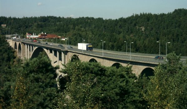 Bild på Gamla Svinesundsbron Tagen av Li-sung, för Wikicommons. Allmän egendom